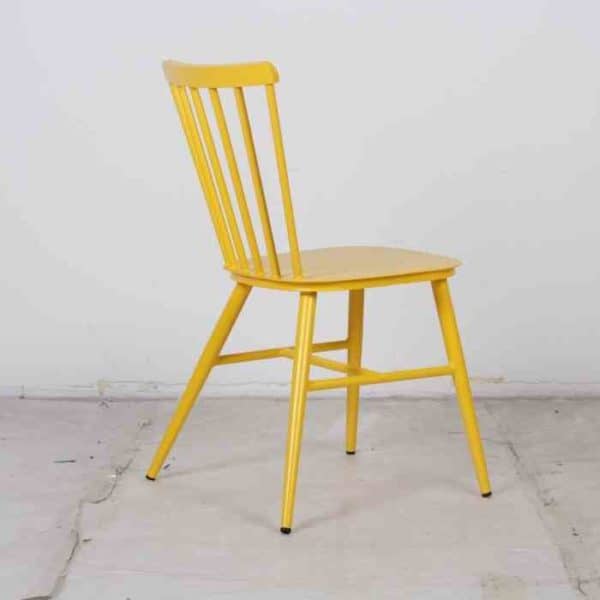 כסא אלומניום וינטאג׳ צהוב