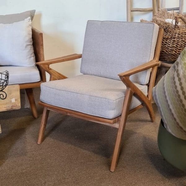 ברומו עיצובים - Loliza כורסא מרופדת מעץ טיק