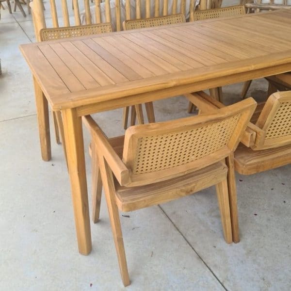 ברומו עיצובים - Sunrise שולחן אוכל מעץ טיק