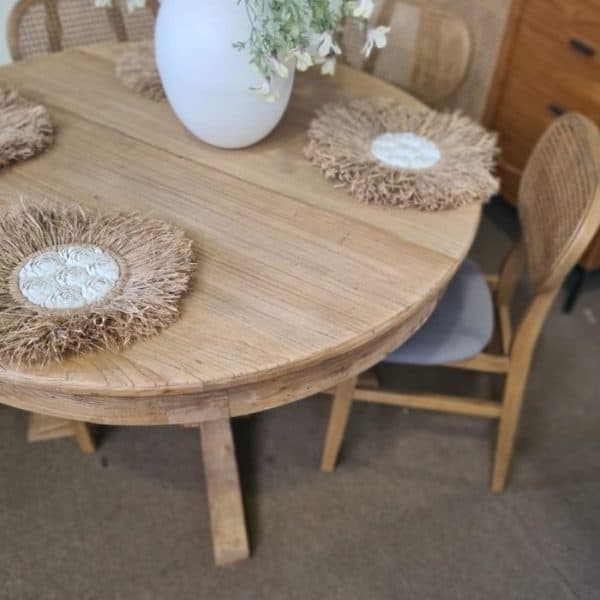 ברומו עיצובים - Faliraki שולחן אוכל עגול מעץ מלא 120 ס״מ