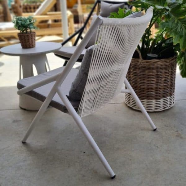 ברומו עיצובים - Leisure כורסא אלומיניום לבנה