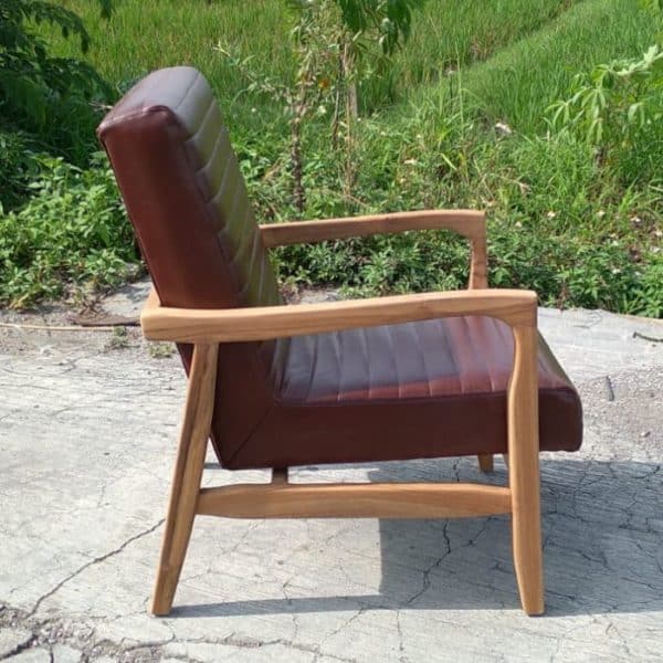 ברומו עיצובים - Padang כורסא מעץ טיק ועור בורדו