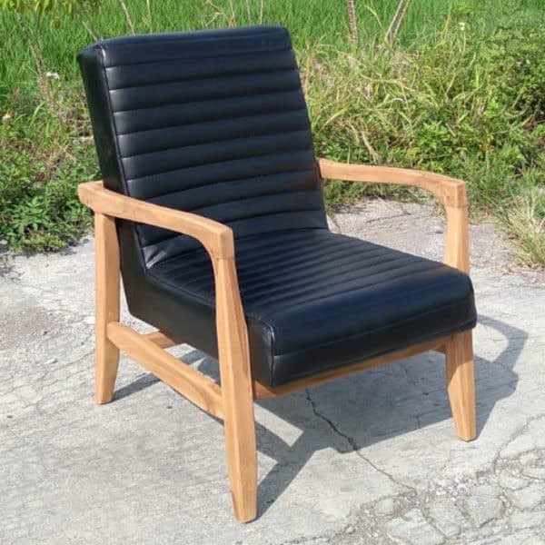 ברומו עיצובים - Padang כורסא מעץ טיק ועור שחור