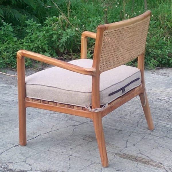 ברומו עיצובים - Lembaa כורסא מעץ טיק וראטן טבעי