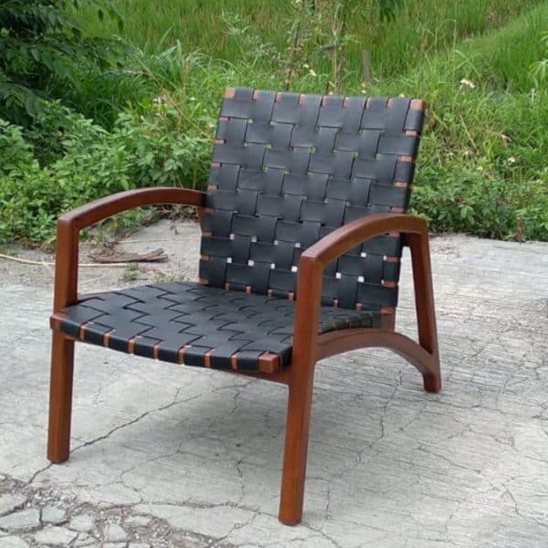 ברומו עיצובים - Madura כורסא מעץ טיק ועור שחור