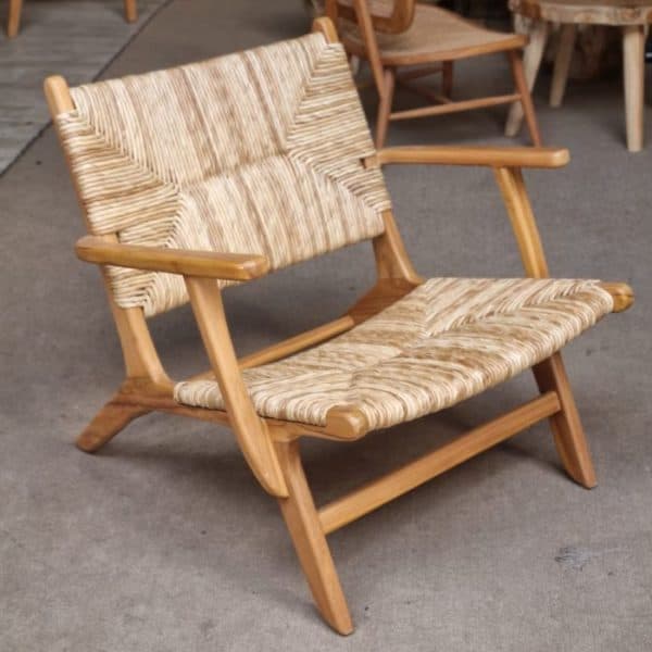 Abaka כורסא מעוצבת מעץ טיק