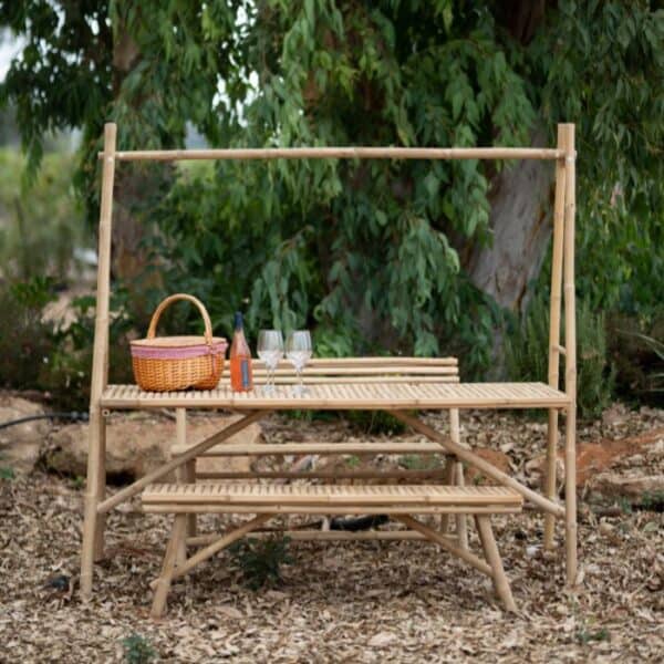 ברומו עיצובים - Bamboo שולחן אוכל עם מתלה דקורטיבי