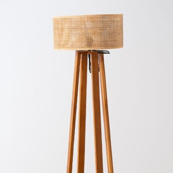 ברומו עיצובים - Teak מנורה עומדת מעץ טיק